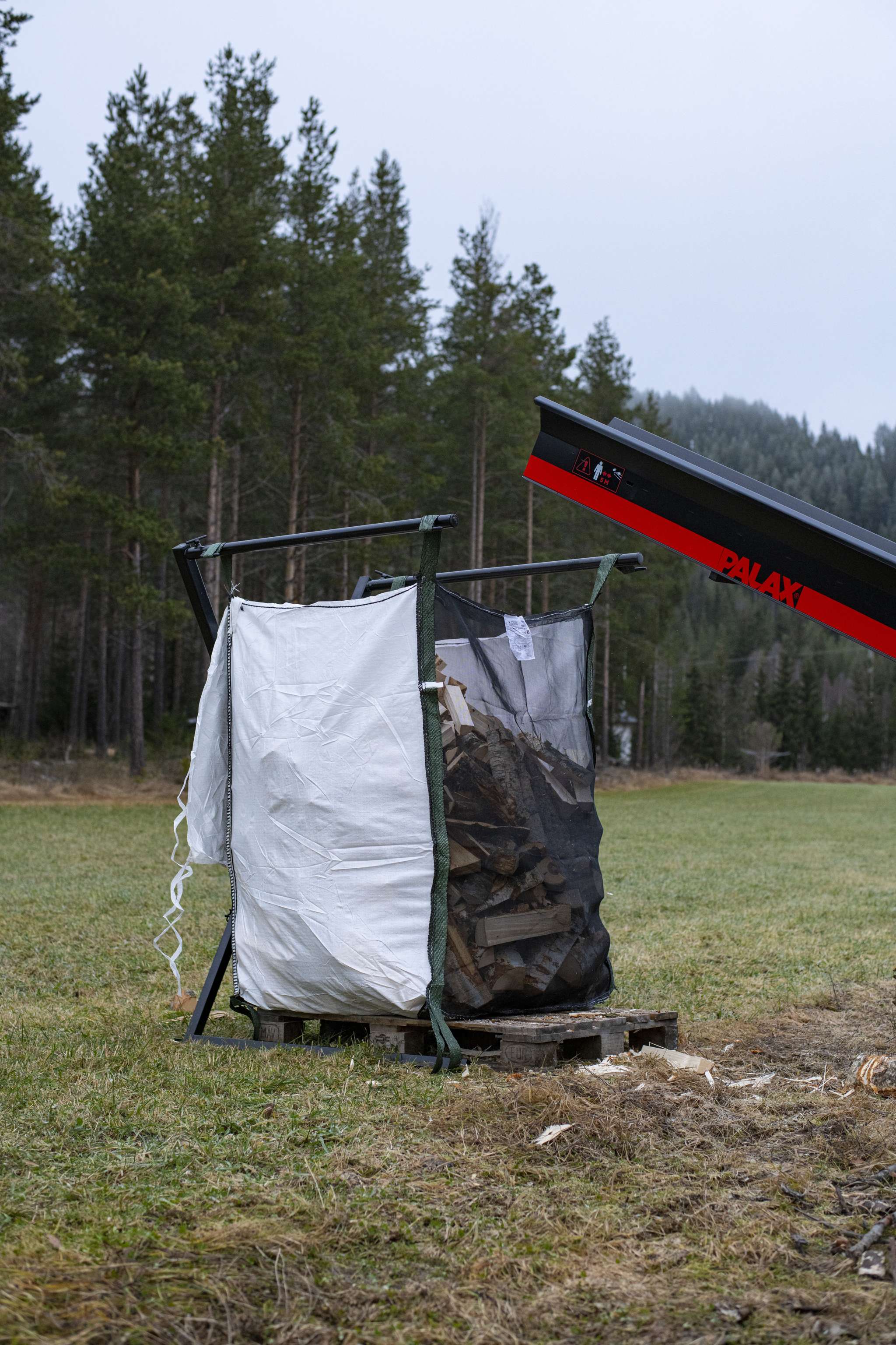 Yleisteline X-malli nostolenkkeille