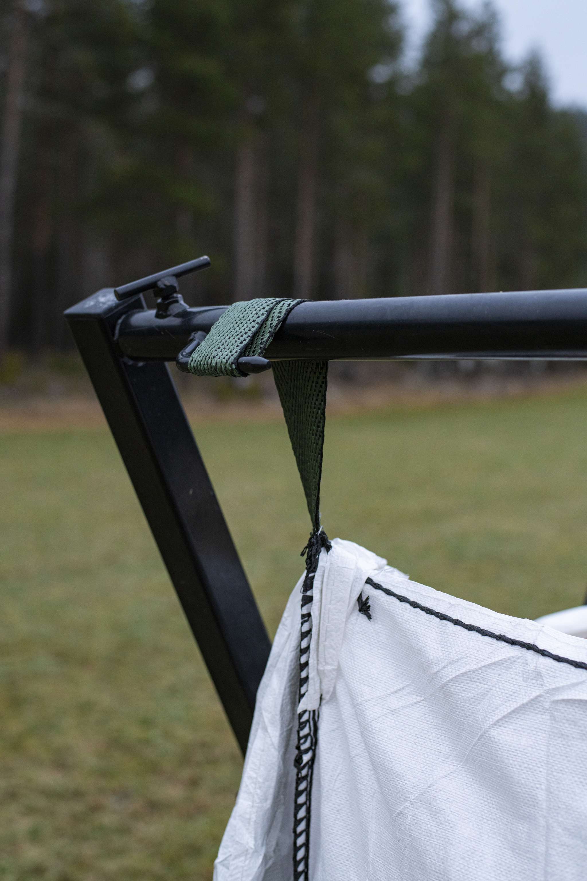 Yleisteline X-malli nostolenkkeille