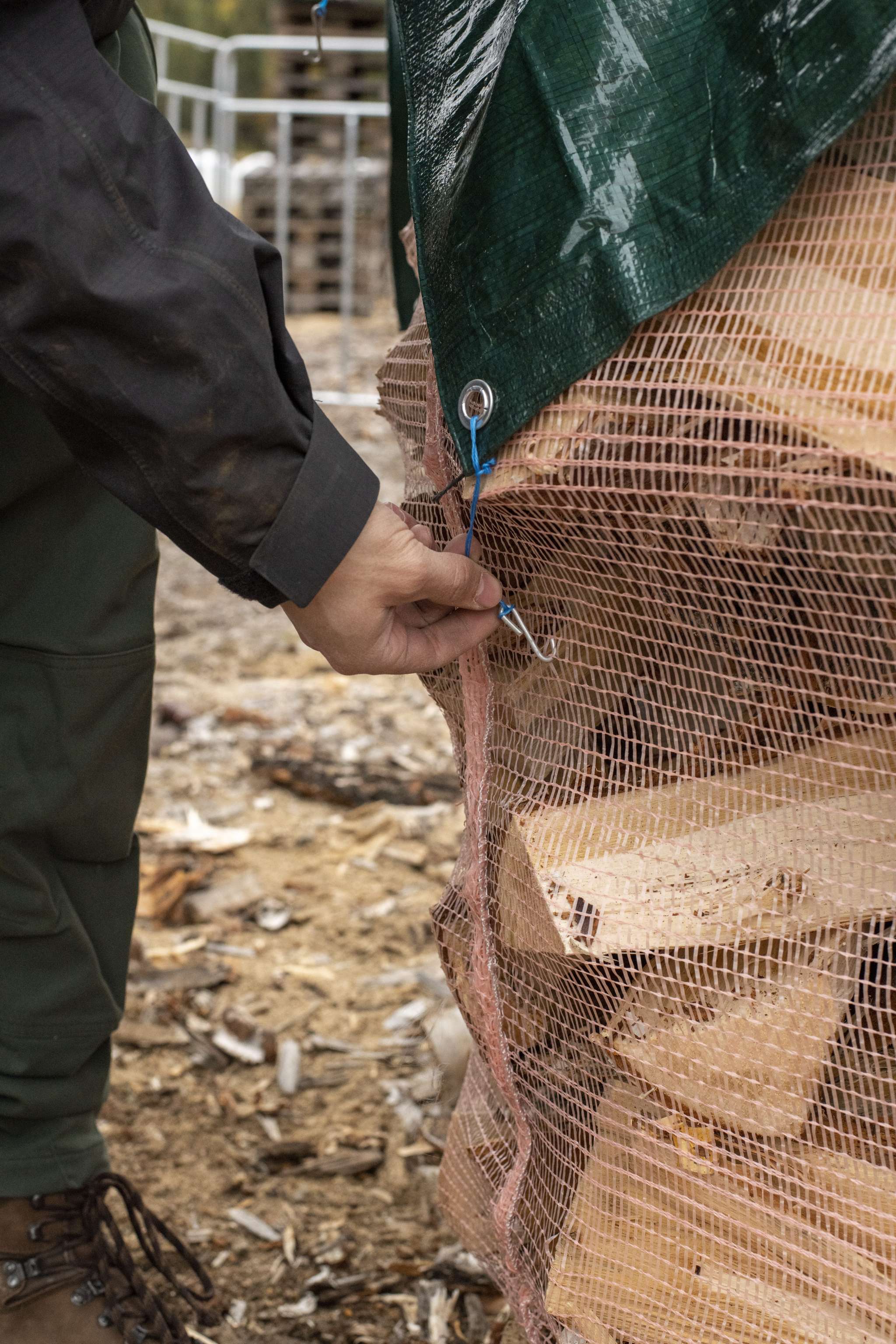 Krokar till pallskydd